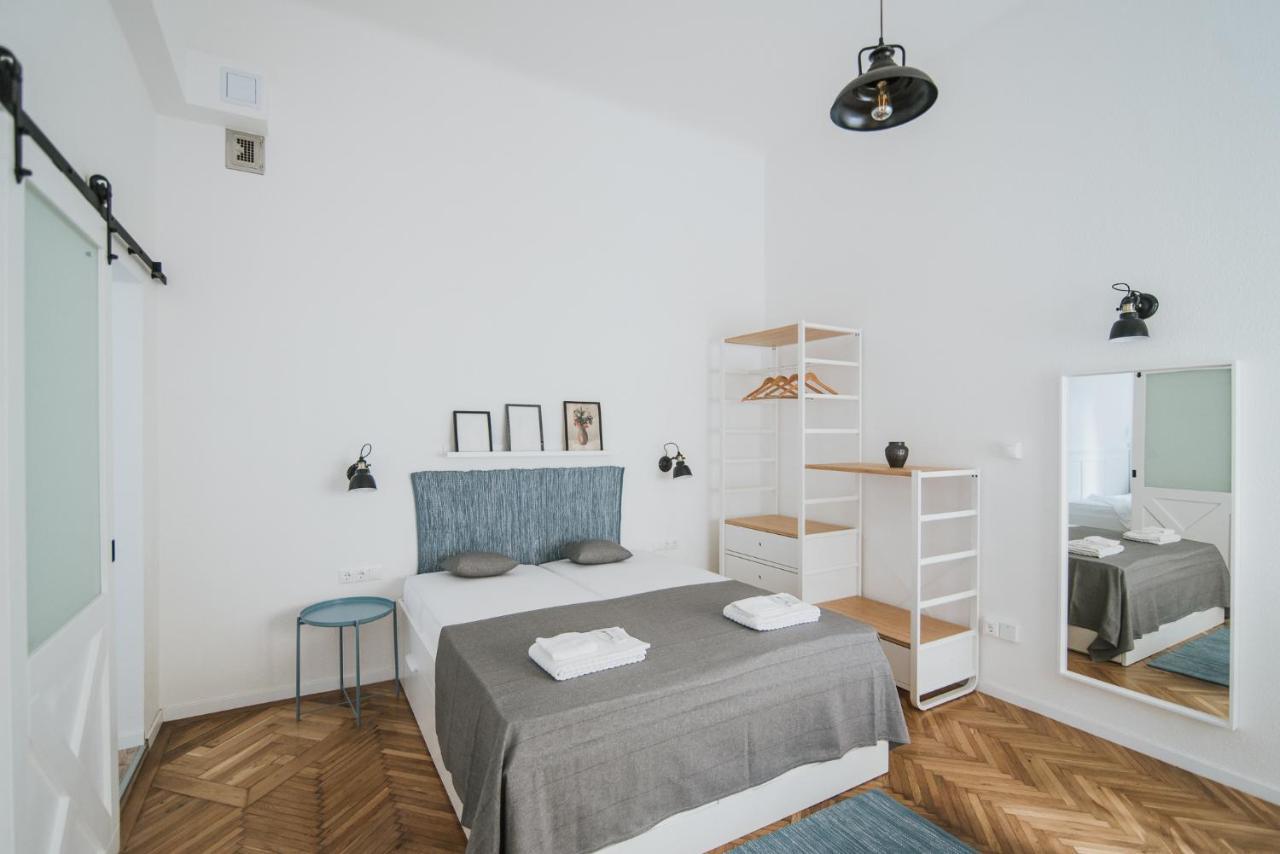 Lizmary'S Wonderland Apartment Budapest Luaran gambar