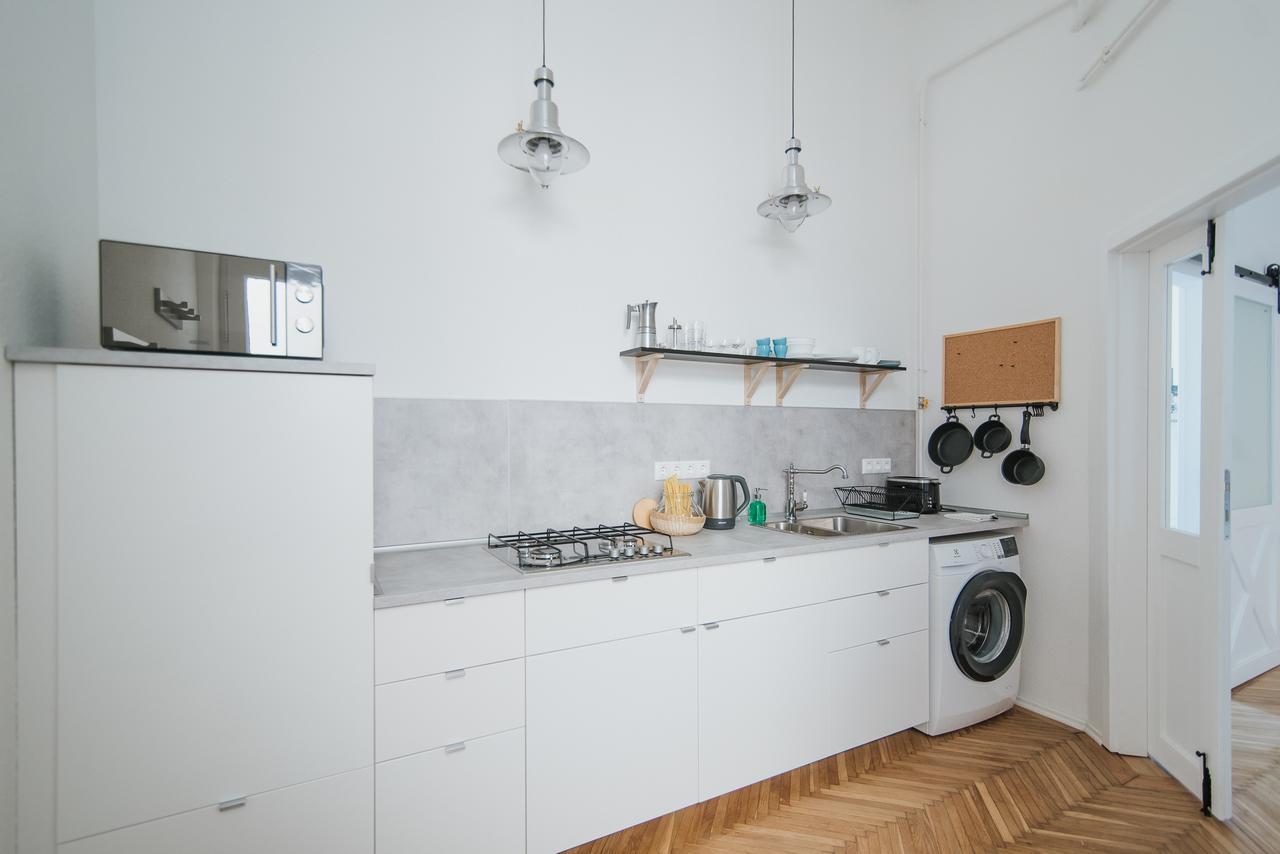 Lizmary'S Wonderland Apartment Budapest Luaran gambar